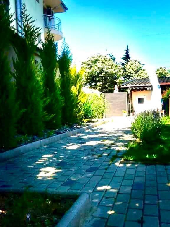 Blue Breeze Hotel Sinemoretz Bagian luar foto